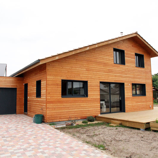 Maison en bois à Benesse Maremne (Landes)
